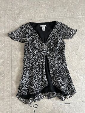 Nine West Black and Silver Lace-Pattern V-Neck Top